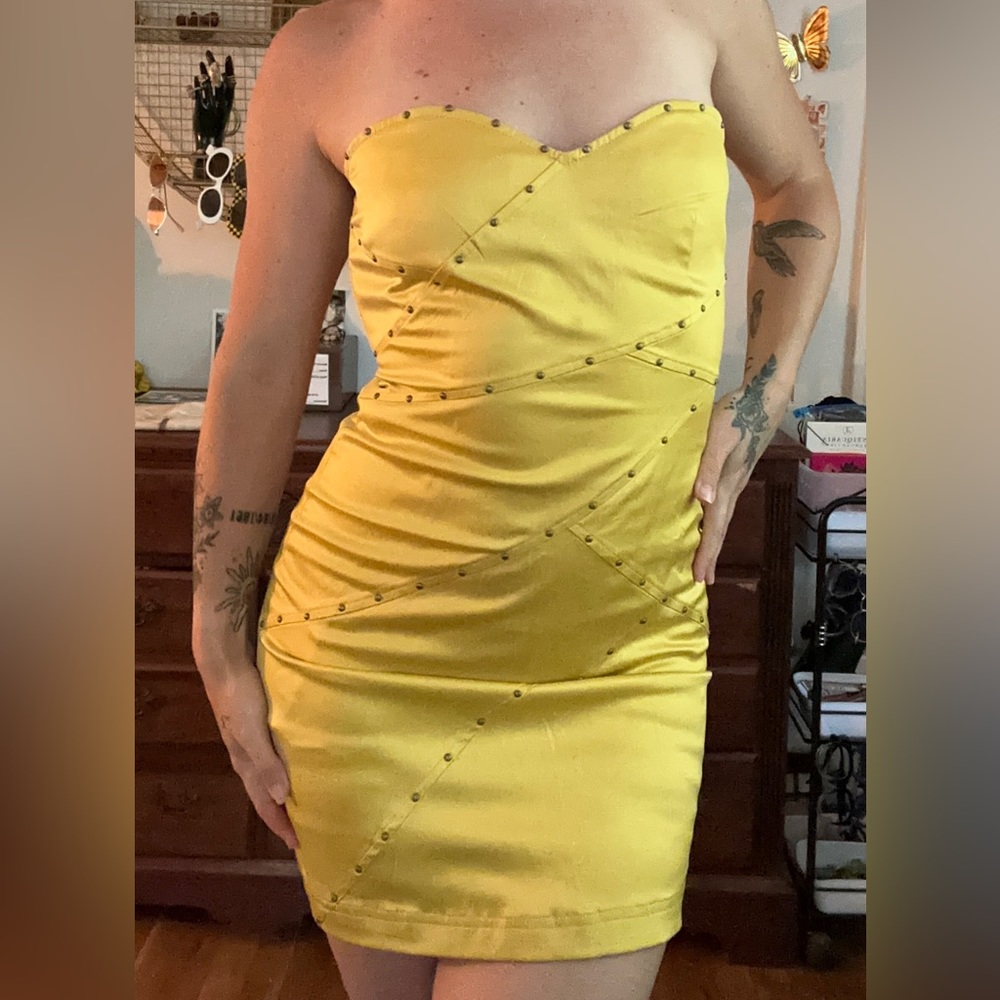 Vintage beauty Buttery soft yellow mini dress with studs